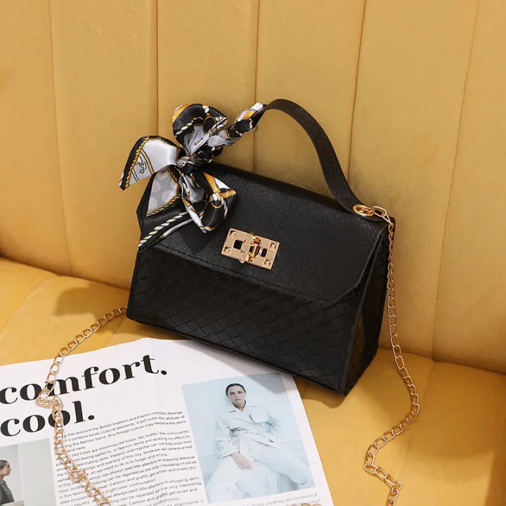 Small%20Square%20Bag%20Korean%20Style%20Fashion%20Bag%20Small%20Bag%20Live%20Gift%20Bag%20Crossbody%20Chain%20Women's%20Bag%20-%20Image%206