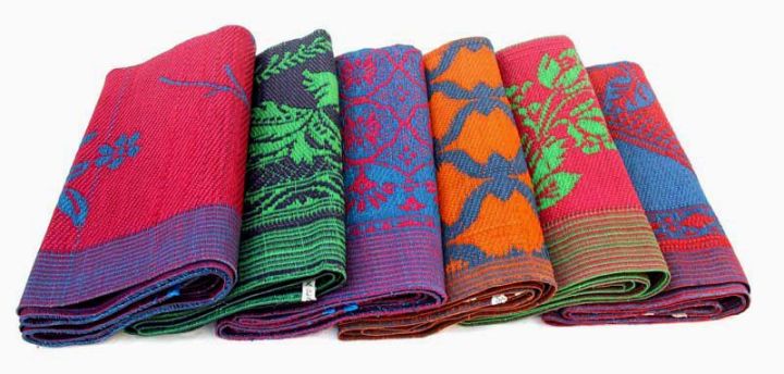 Plastic%20Mats%20Multipurpose%20Chatai%20for%20Home%20Floor%20Decor,%206%20X%209%20ft,%20Large,%20Size%20Multicolour%20-%20Image%202