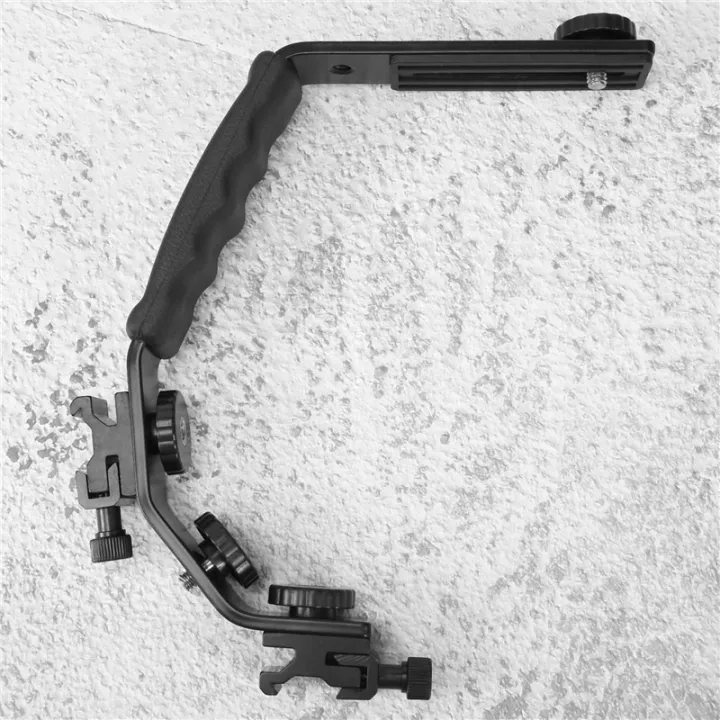 Camera%20L%20Bracket%20Mount%20Video%20Grip%20L-Bracket%20Dual%20Flash%20Cold%20Shoe%20Mount%201/4%20inch%20Tripod%20Screw,%20Heavy%20Duty%20Padded%20Hand%20Grip%20Dslr%20Camera%20Camcorder%20(Updated)%20-%20Image%208
