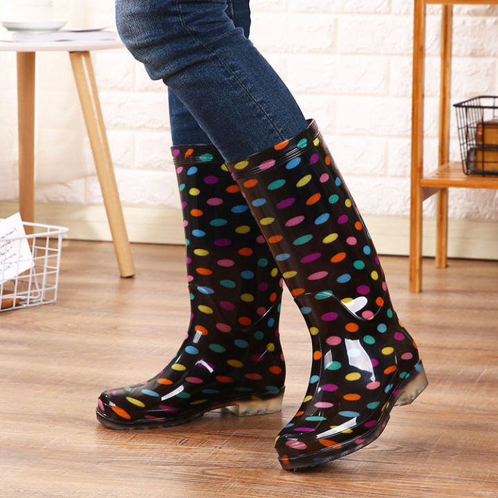 Fashion%20Non-Slip%20Waterproof%20Rain%20Boots%20Women's%20Mid-Calf%20Tendon%20Bottom%20Rain%20Shoes%20Women's%20High-Calf%20Waterproof%20Overshoe%20Wear-Resistant%20Rain%20Shoes%20Women's%20Short%20Tube%20-%20Image%206