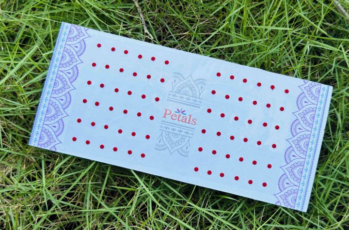 ESH%20maroon%20color%20Simple%20Plain%20small%20Round%20Pottu%20Forehead,%20%20Kumkum%20Self-Adhesive%20Sticker%20Bindi%20card%20For%20Women%20-%20Image%204