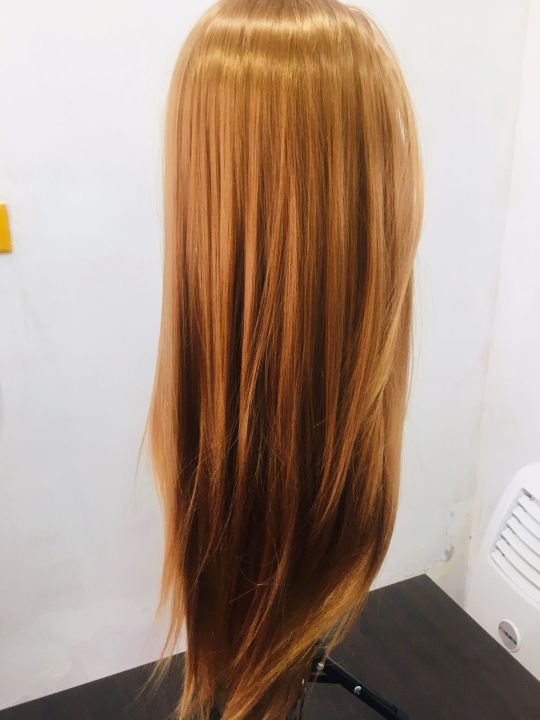 Hair%20Dummy%20for%20Training%20Cuttings%20and%20Styling%20Dummy%20With%20Small%20Bracket%20-%20Image%208