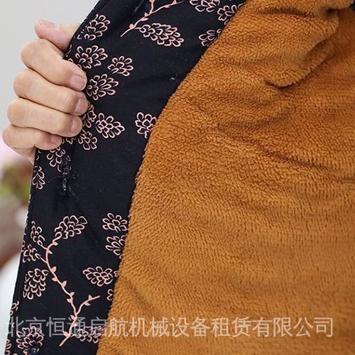 Grandma%20Winter%20Cotton%20Coat%20Middle-Aged%20and%20Elderly%20Women%20Velvet%20Thickening%20Padded%20Jacket%20Elderly%20Winter%20Coat%2070%20Old%20Lady%20Cotton-Padded%20Clothes%20Keep%20Warm%20-%20Image%204