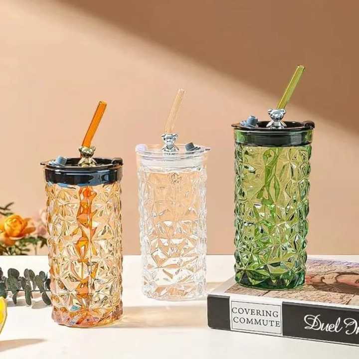 good quality glass with lid and  glass straw 380ML.