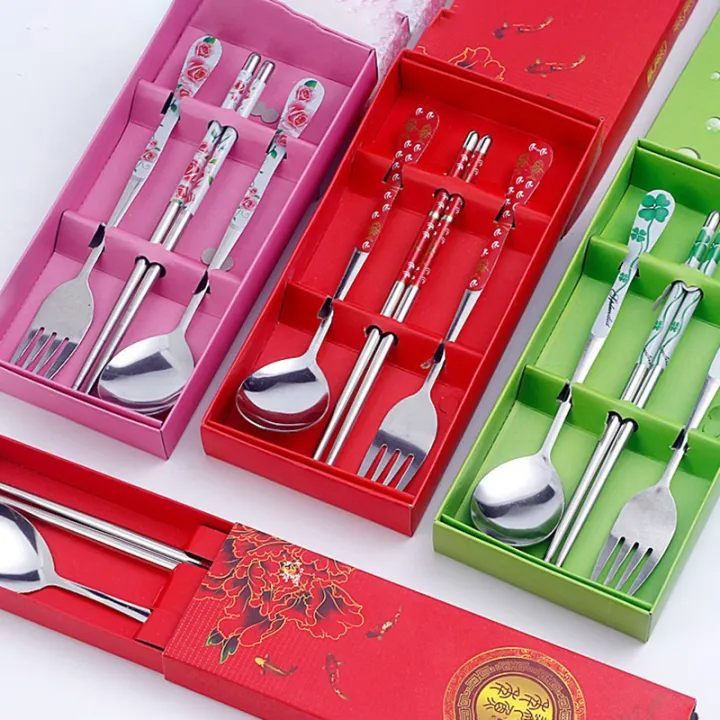 3PC%20Tableware%20Stainless%20Steel%20Chopsticks%20Spoon%20Fork%20Gift%20Box%20Portable%20Travel%20SEVICH%20-%20Image%202