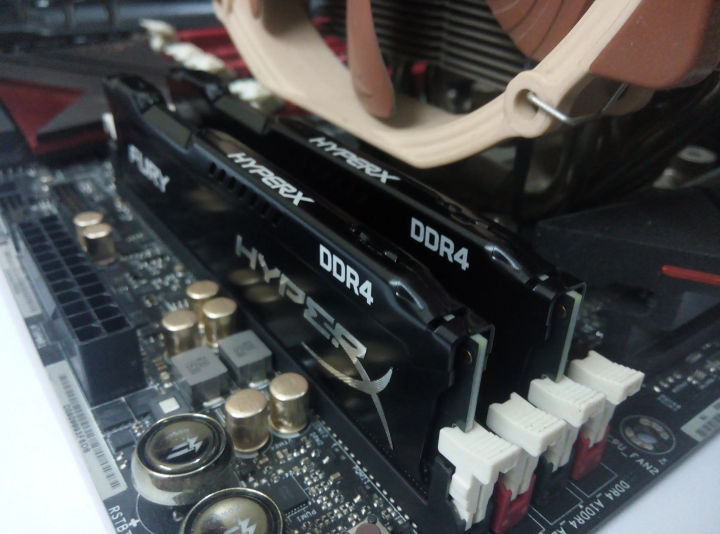 HyperX%20Desktop%20Ram%20DDR4%2016GB%20/3200MHz/%20CL%2016%20288-Pin%20DIMM-%20HX432C16FB3/16%20Memory%20Ram%20-%20Image%203