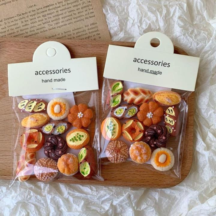 Small%20Toast%20Magnetic%20Sticker%20Simulated%20Refrigerator%20Magnet%20Magnetic%20Realistic%20Mini%20Bread%20Magnet%20for%20Office%20Whiteboard%20Fridge%20Metal%20Surface%20-%20Image%209