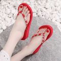Flip Flops Women's Summer Outdoor Wear New Little Daisy Fashion Flat Wedge Slippers Non-Slip Simple Beach Shoes Sandals. 