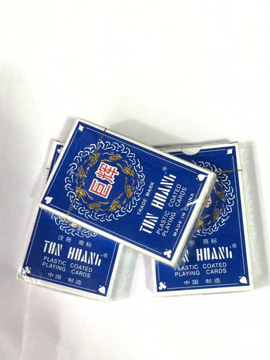 Blue%20Playing%20Cards%20Pack,%20OMI,%20Card%20Pack%20Playing%20Cards%20with%20Plastic%20Coated%20-Tun%20Huang%20737%20-%20Image%202