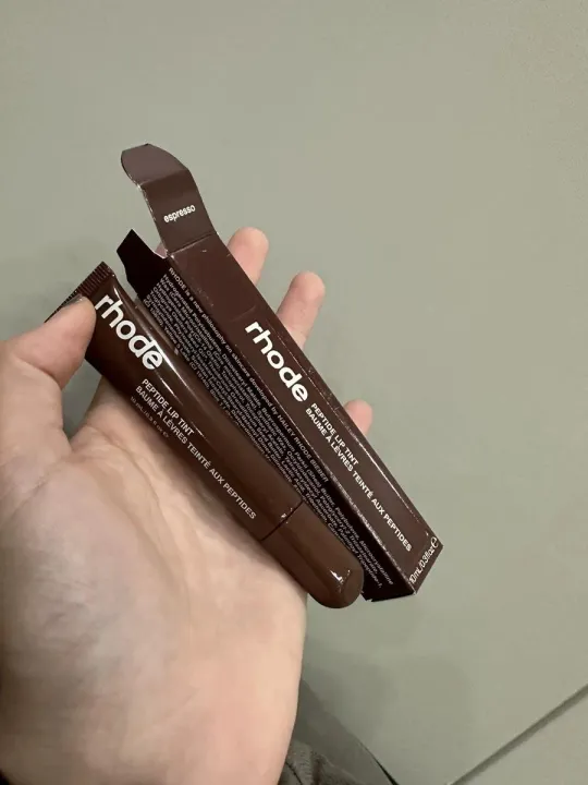 Rhode%20Lip%20Care%20Series%20Tinted%20Lip%20Balm%20Lasting%20Moisturizing%20Blushes%20Hydrated%20Lip%20Gel%20Oil%20Pout%20Lips%20Long-acting%20Lip%20Treatment%20-%20Image%204