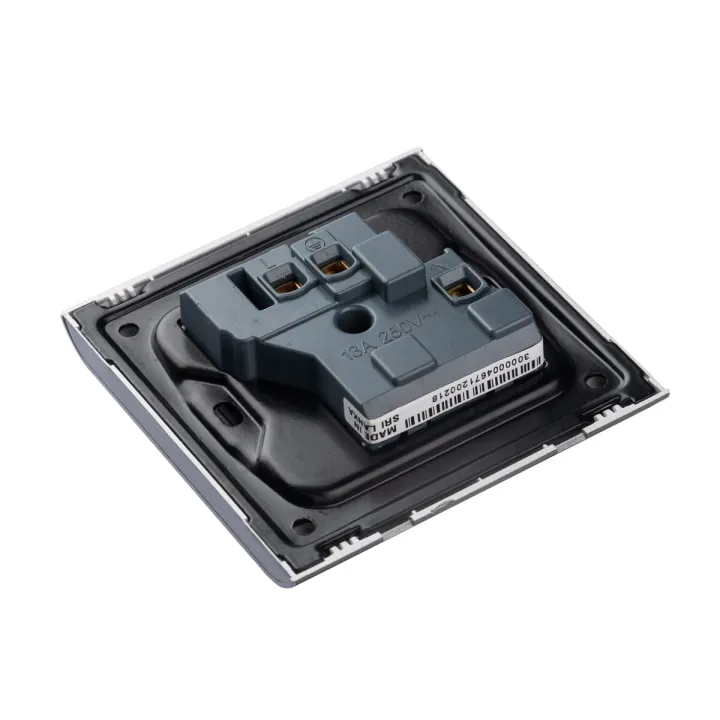 Modular%20Black%2013%20Amp%20socket%20Outlet%20-%20Image%203