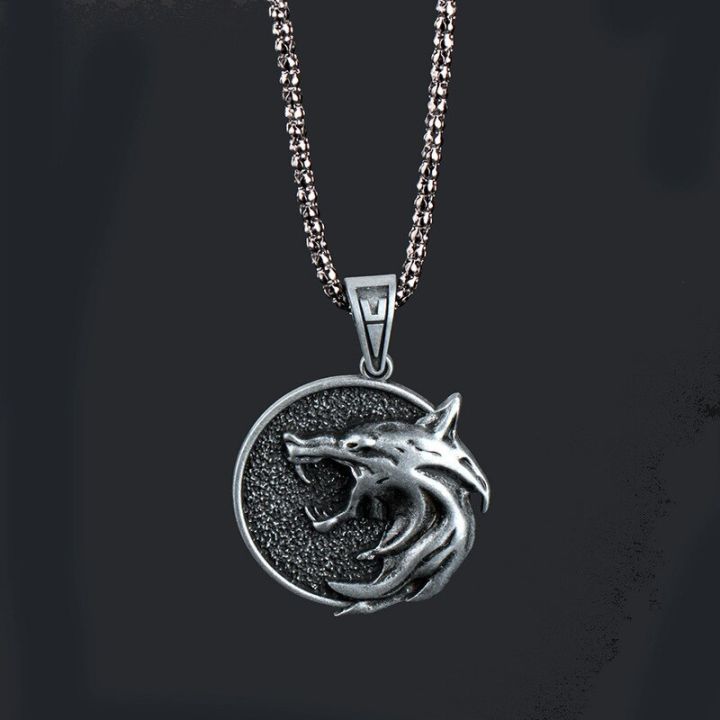 Witcher%20Wolf%20Head%20Witcher%20Pendant%20Necklace%20Accessory%20Necklace%20with%20Wild%20Hunt%203%20Figure%20TV%20Necklace%20-%20Image%206