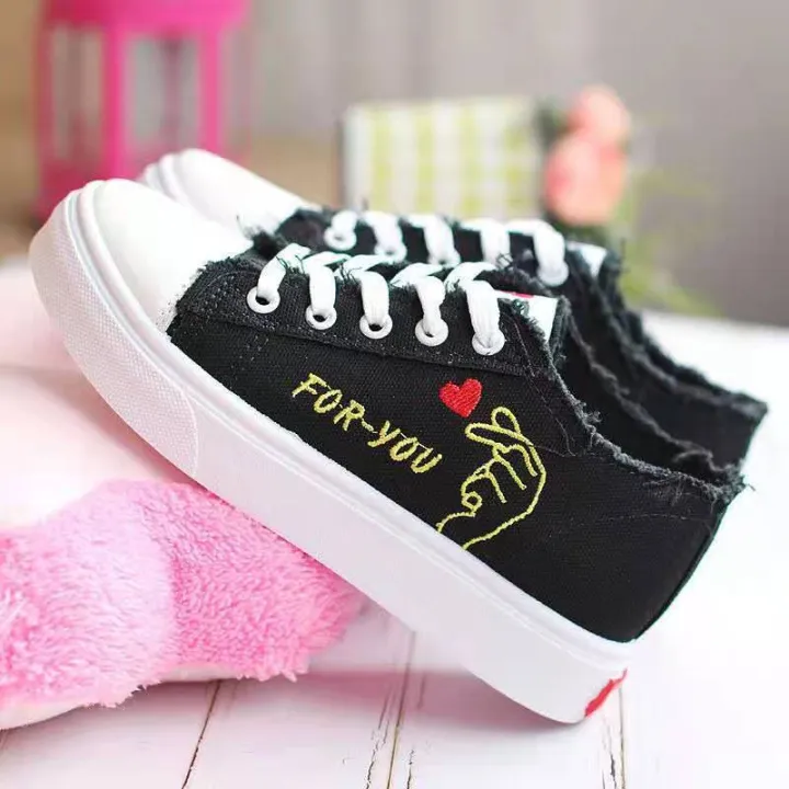 Canvas%20shoesinsWomen's2023Spring%20and%20Autumn%20New%20Girls'%20Sports%20Shoes%20Students%20Korean%20Style%20Versatile%20White%20Shoes%20Skate%20Shoes%20Women%20-%20Image%203