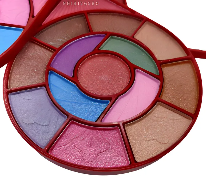 T.Y.A%20fashion%20make%20up%20kit/All%20in%20one%20makeup%C2%A0kit%20-%20Image%206