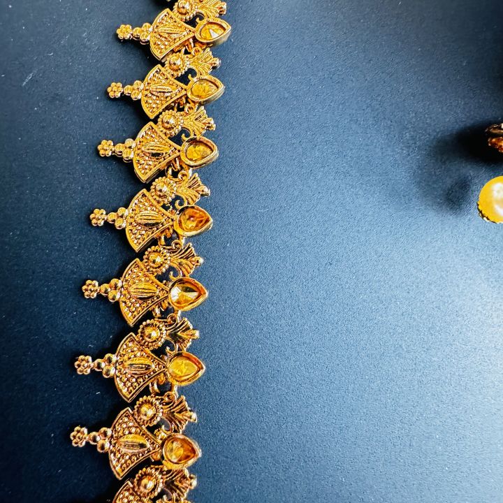 Dull%20gold%20color%20temple%20Design%20long%20necklace%20and%20one%20pair%20earring%20fashion%20jewelry%20necklace%20set%20with%20gold%20and%20of%20white%20pearl%20for%20women%20and%20girl%20-%20Image%209