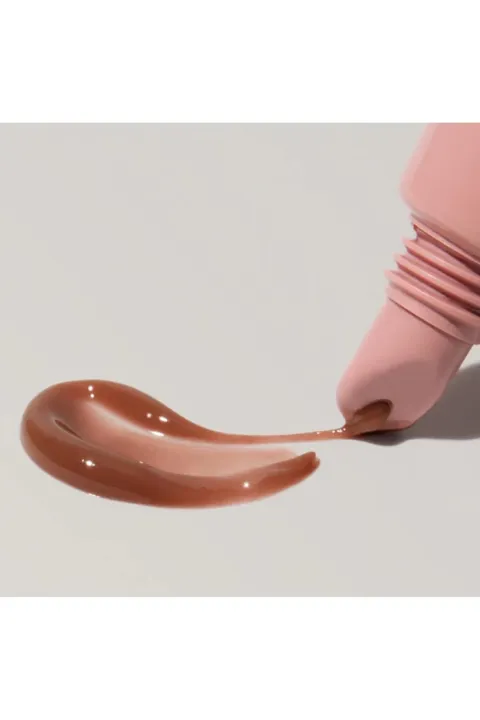 Rhode%20Gloss%20Lip%20Tint,%20Sheer%20Color%20and%20Hydrating%20Finish,%203%20fl%20oz,%2010ml%20(Toast)%20-%20Image%203