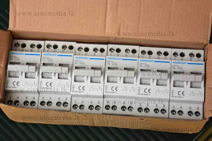 MCB%20type%20changeover%20switch%20Change%20over%20switch%20Manual%20transfer%20switch%20-%20Image%205