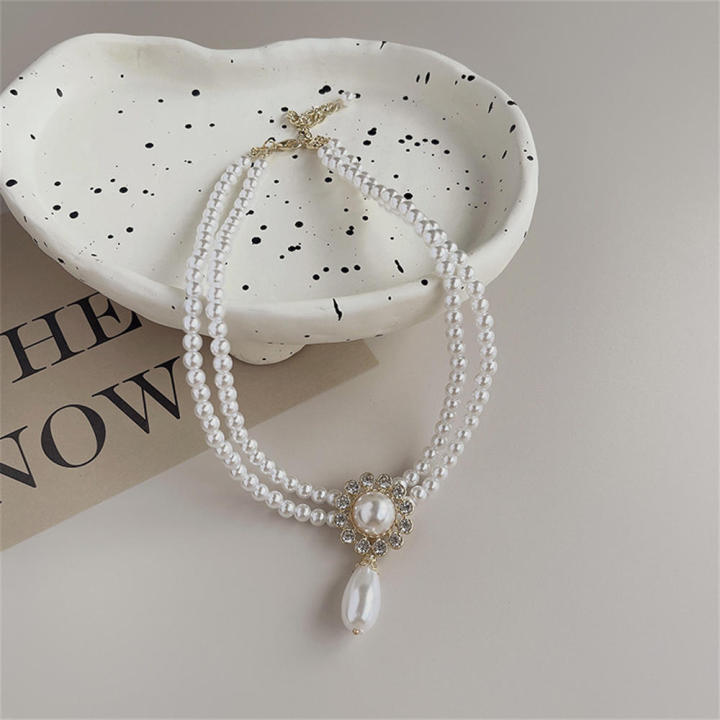 Banquet%20Pearls%20pendant%20necklace%20Intricate%20Classic%20Exquisite%20Choker%20chain%20Vintage%20palace%20necklace%20for%20Special%20occasions%20Formal%20events%20Bridal%20wear%20Evening%20wear%20Gift%20for%20a%20loved%20one%20Wedding%20Women%20-%20Image%206