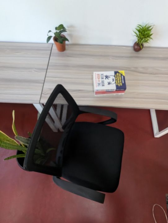 Executive%20Medium%20Back%20Home%20Office%20Chair%20Mesh%20Swivel%20360%C2%B0%20Black%20-%20Image%202