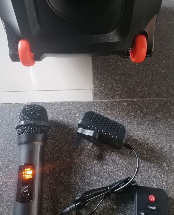 NDR%201095/Karaoke%20Speaker/Party%20Box/Bluetooth/Wireless%20Mic/JBL%20-%20Image%209