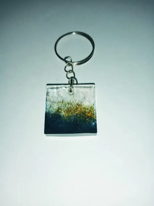 Customized%20resin%20key%20tags%20-%20Image%202