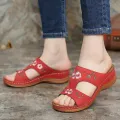 【ZOSR】🌼Women Wedge Sandal Embroidered Open Toe Sandals Vintage Platform Non-slip Slipper beautiful women's slippers. 