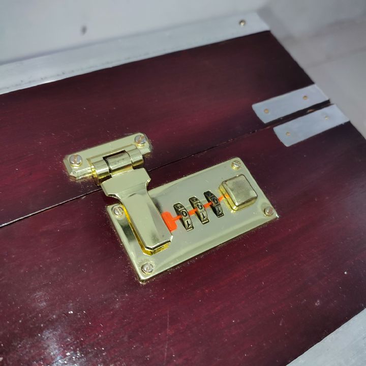 Indian%20Harmonium%20Nanda%20Brand%20Suitcase%20Model%202%20Set%20Safari%20Double%20Reed%20Teak%20Wood%20(Made%20With%20Premium%20Quality%20Reeds)%20indian%20serpina%20indian%20harmonium%20piano%20keyboard%20traditional%20instrument%20-%20Image%203