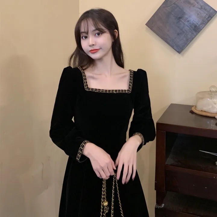 bellylady%20Women%20Cotton%20French%20Velvet%20Dress%20Retro%20Square%20Collar%20Puff%20Sleeves%20Simple%20Solid%20Color%20Large%20Swing%20Long%20Sleeves%20Dress%20-%20Image%205