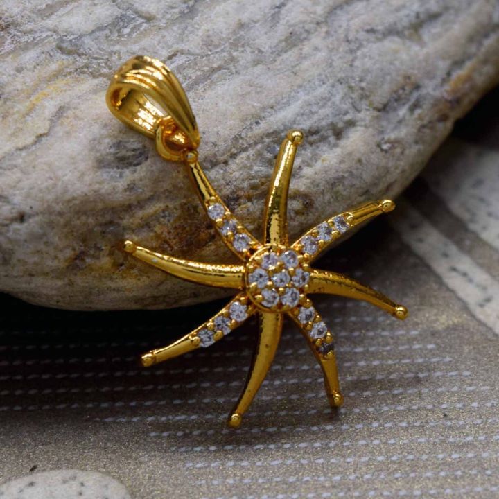 Gold%20plated%20NEW%20SUN%20pendent%20With%20WHITE%20STONE%20eye-catching%20Design.%20-%20Image%204