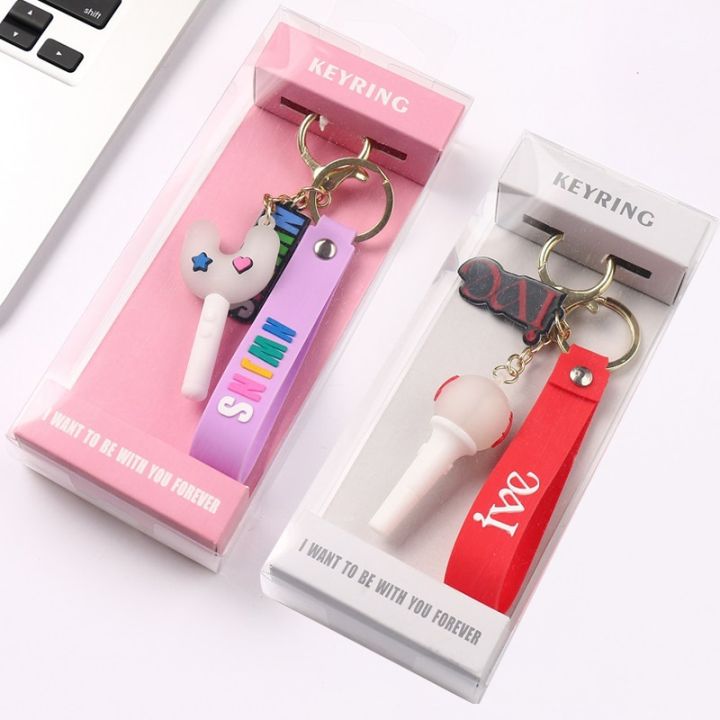 Kpop%20Newjean%20Light%20Stick%20Pendant%20Keychain%20IVE%20New%20Jeans%20MINJI%20HANNI%20DANIELLE%20HAERIN%20HYEIN%20Lightstick%20Silica%20Gel%20Keyrings%20gift%20-%20Image%203