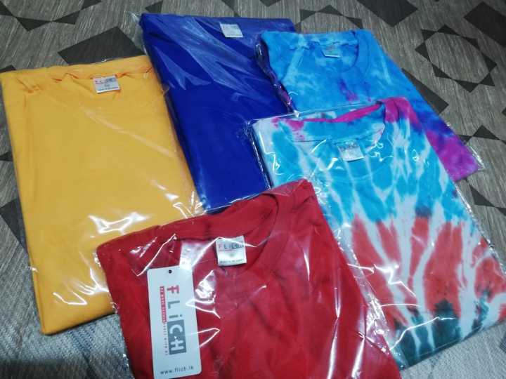 100pcs%209.5x12"%20Transparent%20Polythene%20T%20Shirt%20Packing%20Bag%20with%20Self%20Sticker%20-%20Image%205