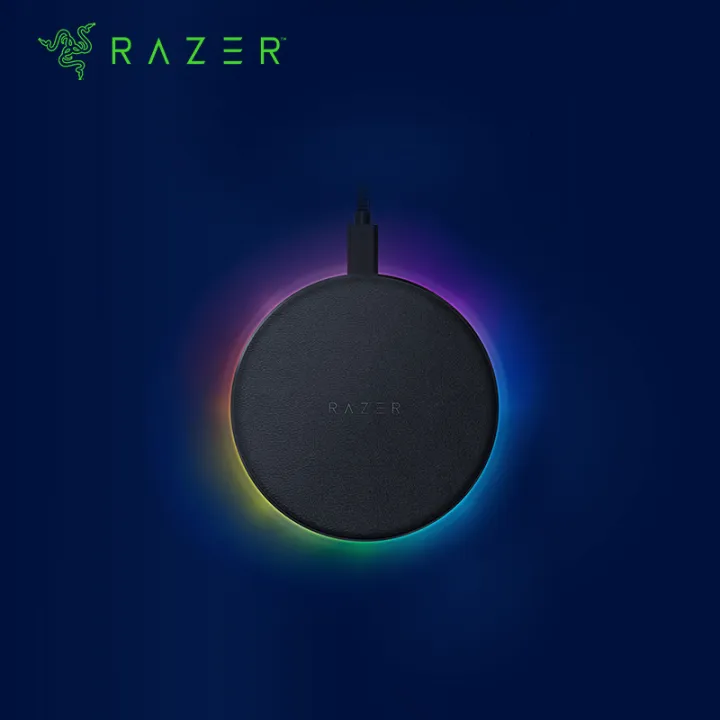 Razer%20Charging%20Pad%2010W%20Fast%20Wireless%20Charger:%20%20Powered%20By%20Chroma%20RGB%20-%20Soft-Touch%20Rubber%20Top%20-%20Image%204