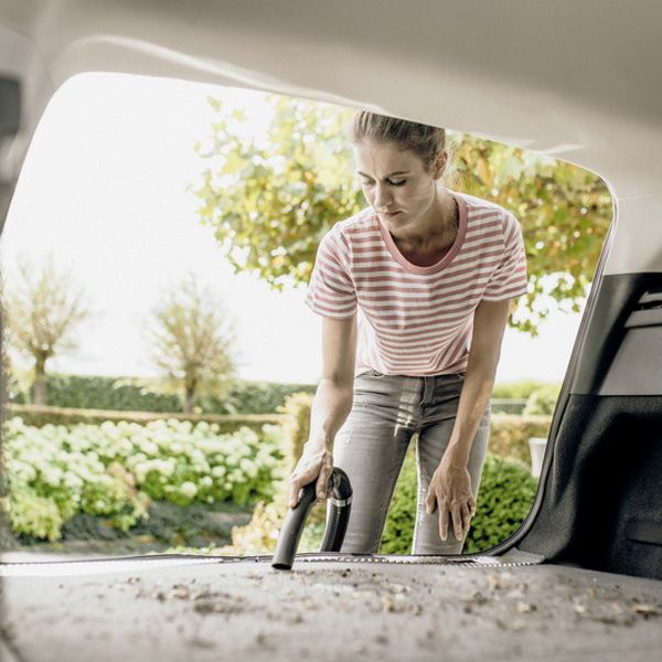 KARCHER%20WD%204%20VACUUM%20CLEANER%20-%20Image%204