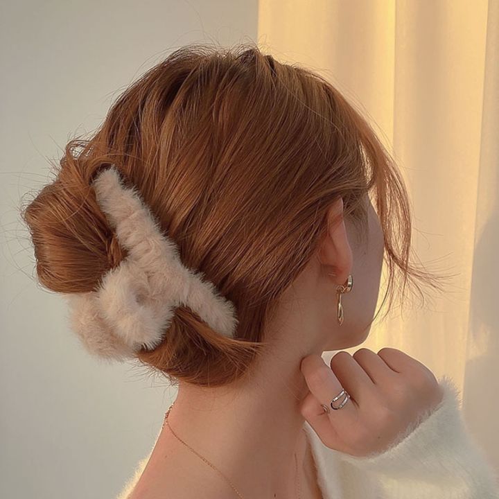 %E3%80%90HOT%E3%80%91%20New%20Korea%20Fashion%20Furry%20Plush%20Hair%20Clips%20Warm%20Winter%20For%20Women%20Shark%20Hairpins%20Plus%20Size%20Hair%20Claws%20Trendy%20Hair%20Accessories%20-%20Image%202