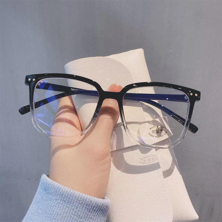 Anti%20Blue%20Light%20Anti%20blue%20light%20glasses%20Trendy%20PC%20Durable%20Transparent%20frame%20eyewear%20UV%20protection%20Unisex%20Computer%20glasses%20for%20Office%20use%20Gaming%20Digital%20device%20users%20Eye%20protection%20Fashion%20accessory%20-%20Image%205
