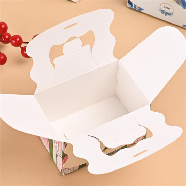 Fresh%20Portable%20Square%20Table%20Sugar%20Wedding%20Candy%20Box%20Wedding%20Gift%20Box%20Wedding%20Gift%20Box%20Wedding%20Candy%20Box%20Small%20-%20Image%208