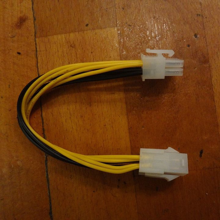 4%20Pin%20Male%20to%208%20Pin%20CPU%20Power%20Supply%20Adapter%20Converter%20ATX%20Cable%20-%20Image%208