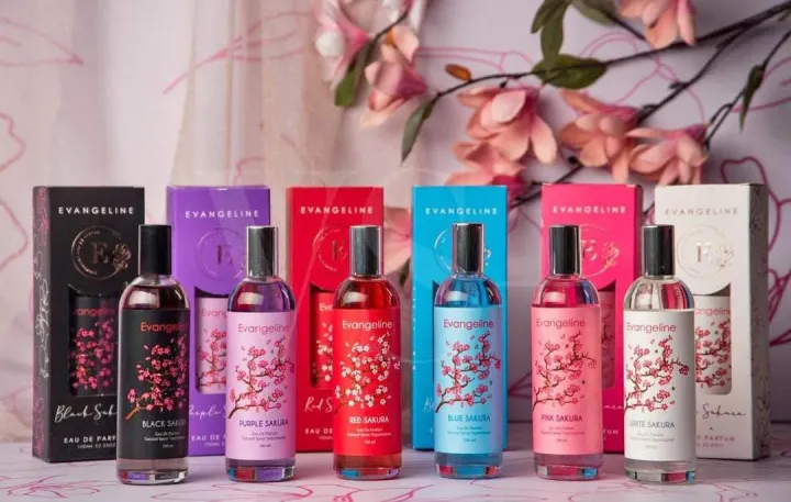 Evangeline%20Red%20Sakura%20Perfume%20-%20Image%202