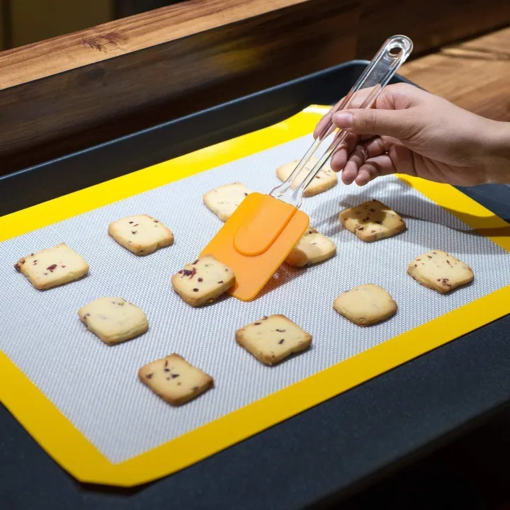 Silicone%20Spatula%20and%20Pastry%20Brush%20Set%20Special%20for%20Cake%20Mixer,%20Decorating,%20Grilling,%20Tandoor,%20Cooking,%20Baking,%20Glazing,%20BBQ,%20Oil%20Brush%20for%20Kitchen%20Use%20-%20Image%206