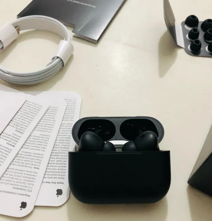 Apple%20Airpods%20Pro%20Gen%202%20Matt%20Black%20Edition%20-%20Image%203