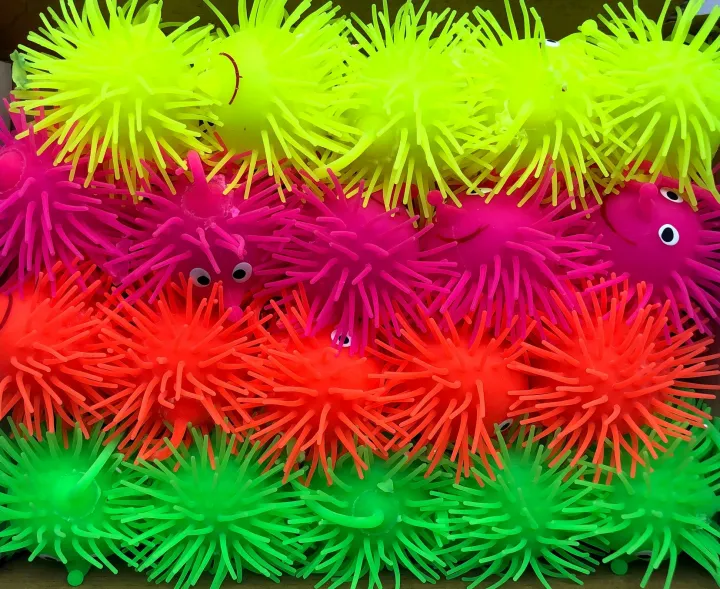 Ayogya%20set%204:%20Pair%20of%20Led%20silicone%20rubber%20ball%20toy%20for%20kids%20(soft%20toy%20with%20color%20and%20light)%20-%20Image%205