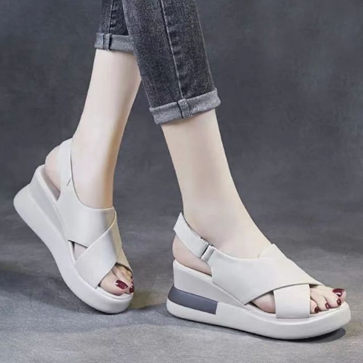Women's%20Soft%20Leather%20Wedge%20Sandals2023Summer%20New%20Platform%20Mid%20Heel%20Non-Slip%20Peep%20Toe%20Shoes%20for%20Women%20-%20Image%202