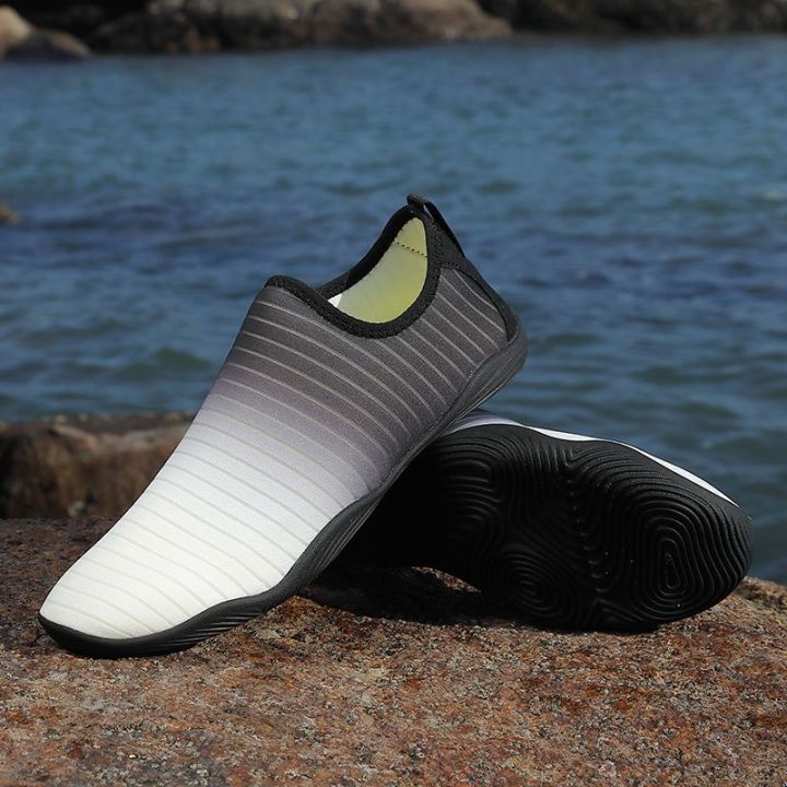 Summer%20New%20Five-Finger%20Hiking%20Wading%20Cross-Border%20Outdoor%20Non-Slip%20Upstream%20Shoes%20Couple%20Beach%20Diving%20Snorkeling%20Swimming%20Shoes%20-%20Image%208