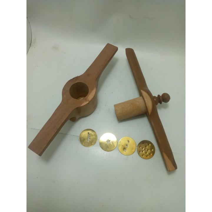 Wooden manual string hopper maker