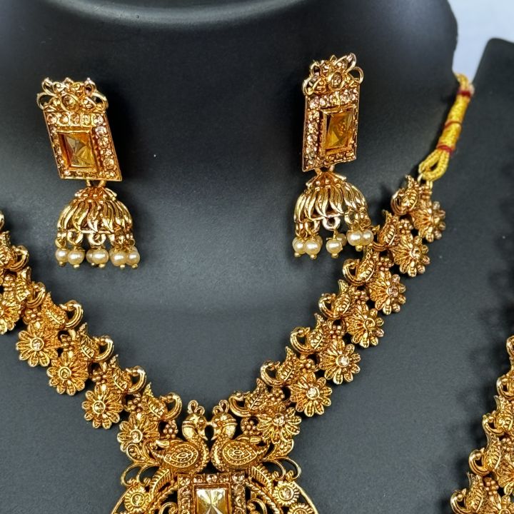Dull%20gold%20color%20big%20double%20necklace%20with%20one%20pair%20earring%20fashion%20jewelry%20set%20with%20gold%20stone%20for%20girl%20and%20women%20-%20Image%206