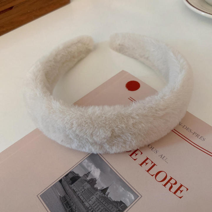 Retro%20Hair%20Accessory%20Fluffy%20Hair%20Decor%20Trendy%20Hairband%20For%20Women%20Plush%20Hair%20Hoop%20Plush%20Hair%20Band%20Elegant%20Headband%20-%20Image%204