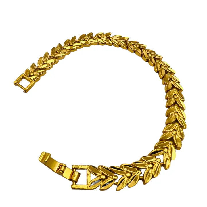 Gold%20plated%20breslet%20Rich%20Look%20Beautiful%20Leaf%20Bracelet%20For%20Women%20Eye-catching%20baselet%20Design%20-%20Image%206