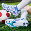 Sale Cheap Football Shoes Men Women Fashion Lightweight Soccer Cleats Teenthager Long Spikes Futsal Sneakers chuteira campo. 