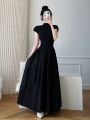【ZOSR】Black Dress for Women Korean Style Short Sleeve Slim Fitting Retro Casual Longdress. 