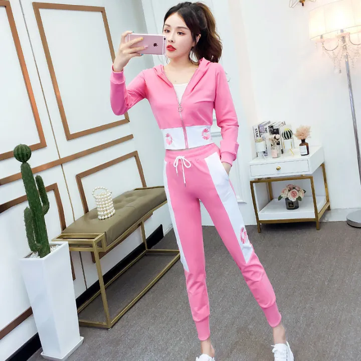 Casual%20Sportswear%20Suit%20for%20Women%20Spring%20and%20Autumn2023New%20Korean%20Style%20Fashion%20Western%20Style%20Long%20Sleeve%20Hooded%20Three-Piece%20Sweater%20Set%20-%20Image%202